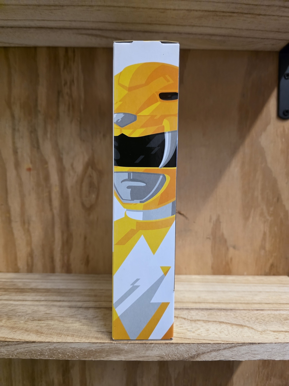 Power Ranger Lightning Collection Mighty Morphin Yellow Ranger Figure - Yellow - Picture 3 of 5